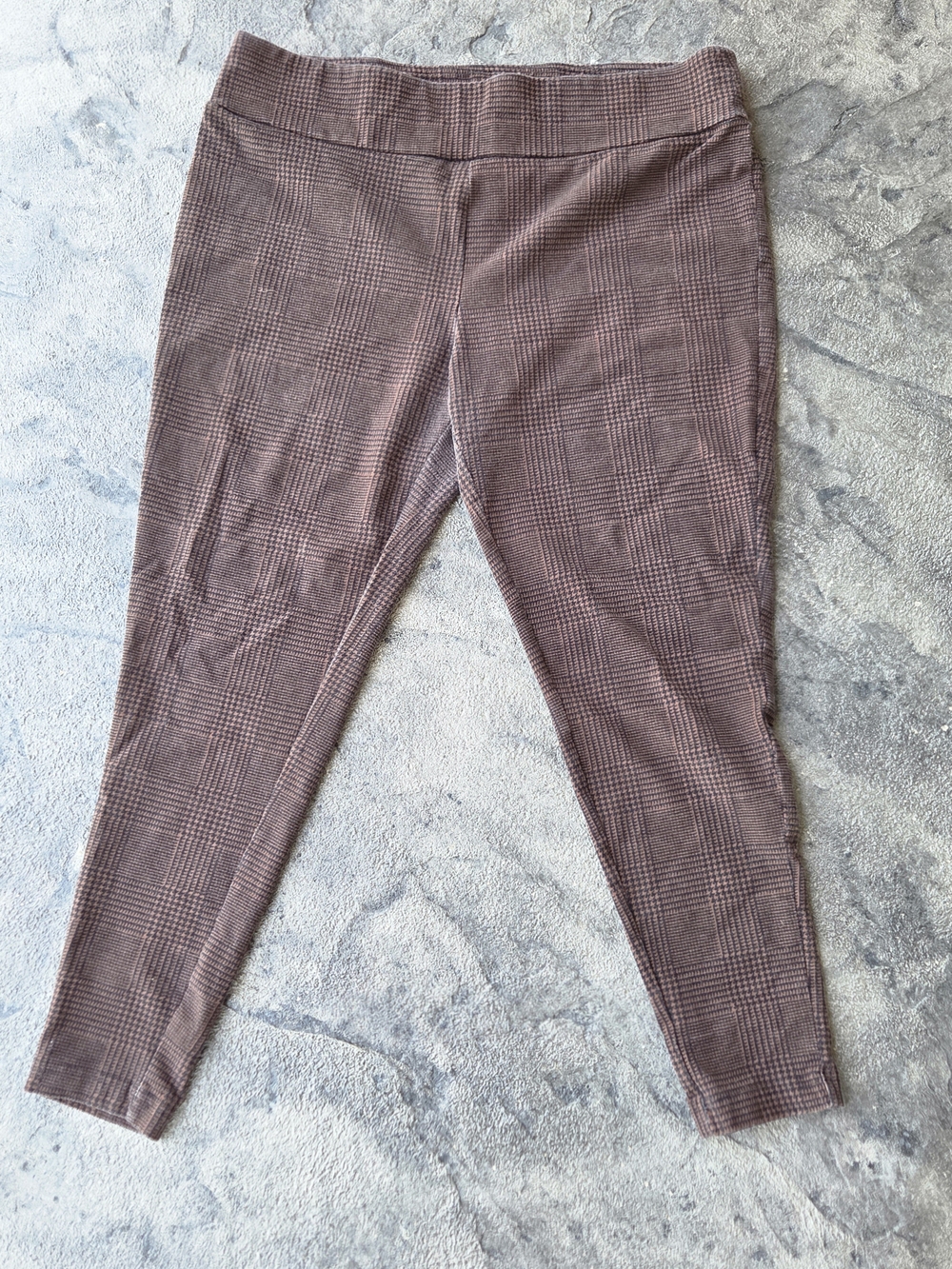 Terra & Sky Plaid Leggings in Brown And Black  Size 1X